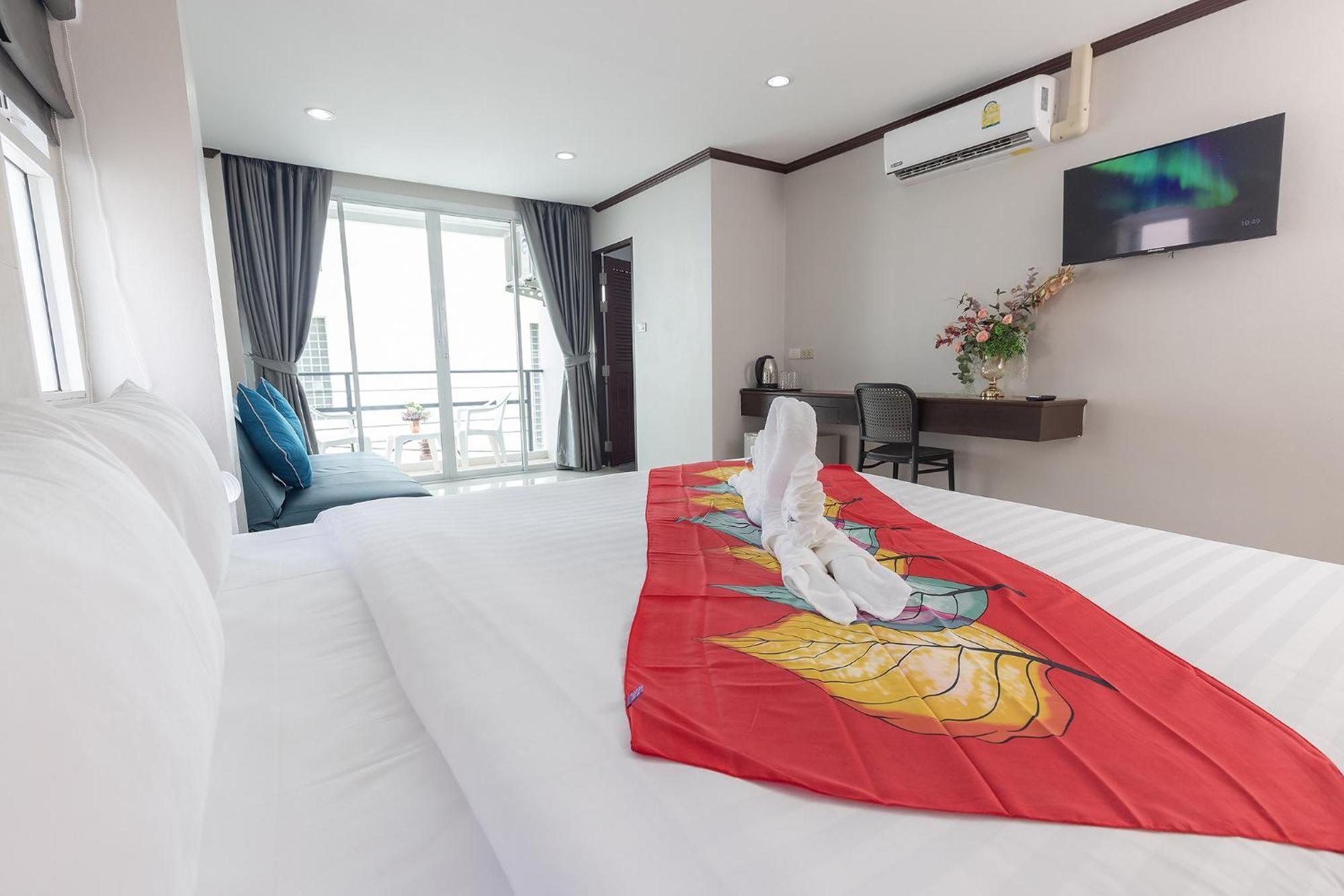 Hotel The Chic Patong Habitación foto
