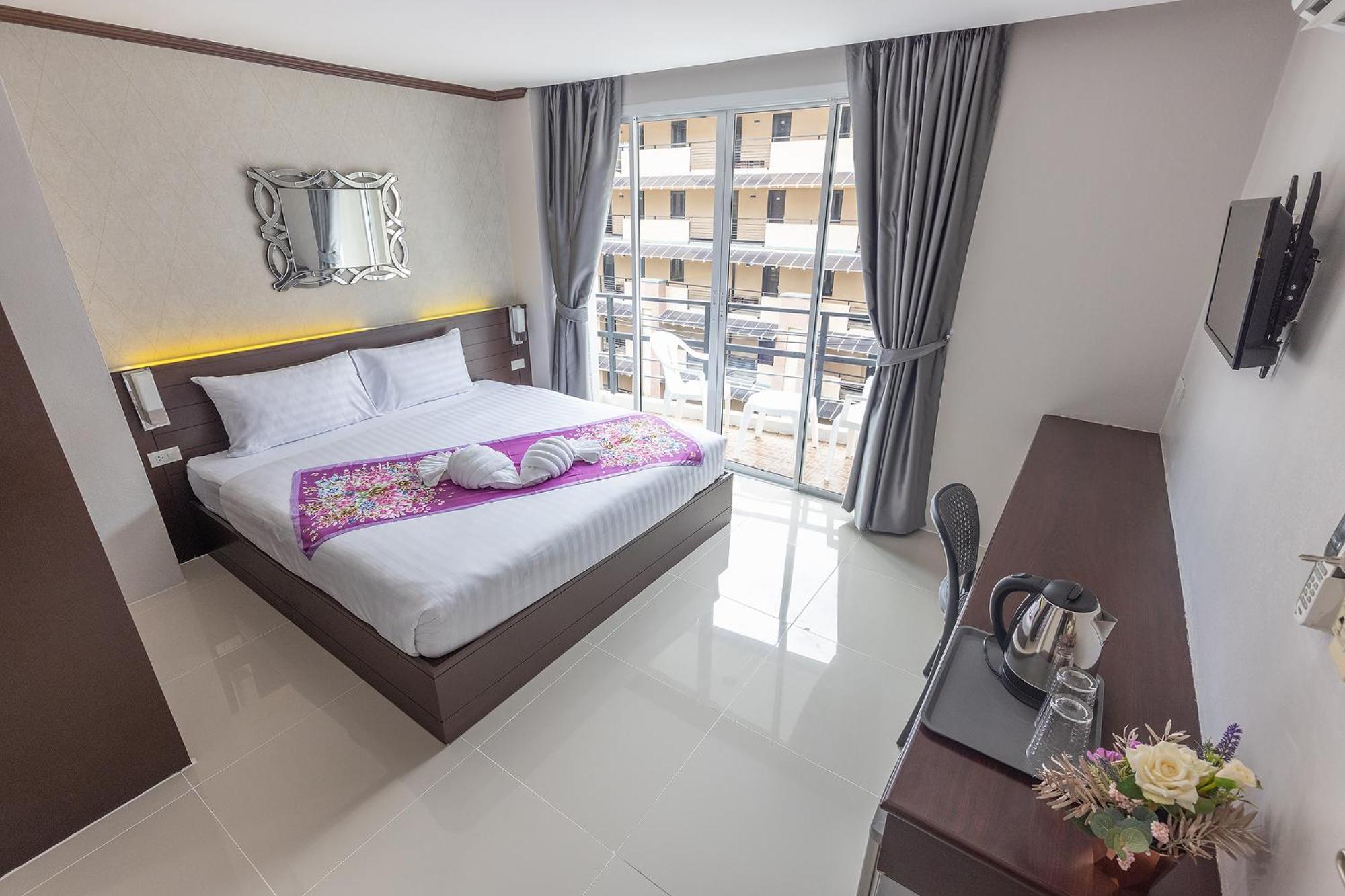 Hotel The Chic Patong Habitación foto