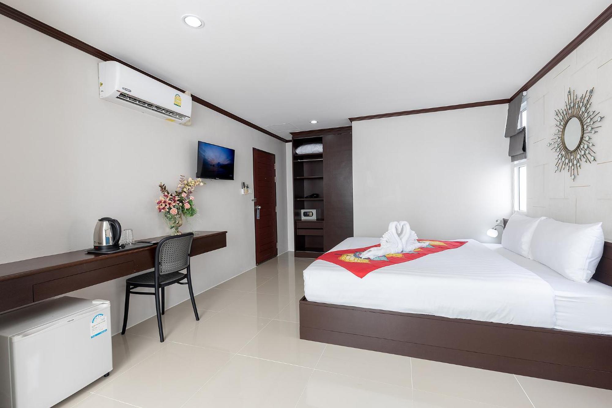 Hotel The Chic Patong Habitación foto